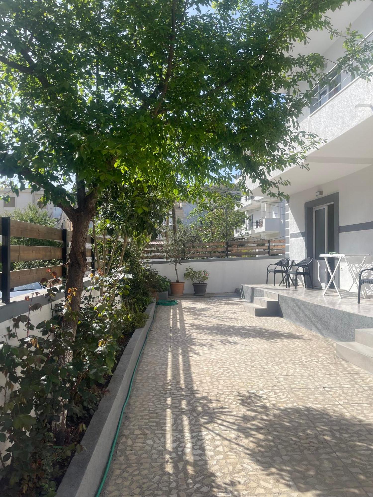 Sunflower Apartments Sarande Exterior photo
